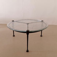 Lade das Bild in den Galerie-Viewer, early Lothar Klute forged round coffee table
