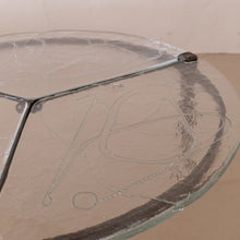 Lade das Bild in den Galerie-Viewer, early Lothar Klute forged round coffee table
