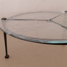 Lade das Bild in den Galerie-Viewer, early Lothar Klute forged round coffee table
