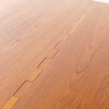 Lade das Bild in den Galerie-Viewer, mid century danish teak dining table by Kurt Ostervig &amp; Carl Madsen für P. Jeppesen Møbelfabrik - 1960
