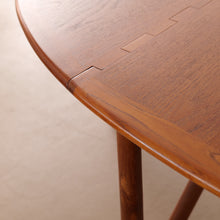 Lade das Bild in den Galerie-Viewer, mid century danish teak dining table by Kurt Ostervig &amp; Carl Madsen für P. Jeppesen Møbelfabrik - 1960
