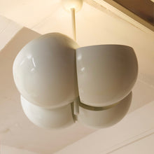 Lade das Bild in den Galerie-Viewer, Ecatombe lamp by Vico Magistretti for Artemide - 1970s
