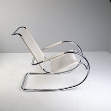 Lade das Bild in den Galerie-Viewer, vintage bauhaus style rocking chair by Fasem
