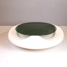 Lade das Bild in den Galerie-Viewer, space age ufo coffee table by Astarte Milano
