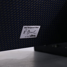 Lade das Bild in den Galerie-Viewer, Ron Arad bad tempered Chair for Vitra
