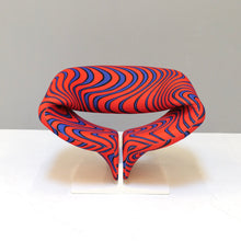 Lade das Bild in den Galerie-Viewer, Ribbon Chair F582 by Pierre Paulin &amp; Jack Lenor Larsen fabrics for Artifort (price on request)
