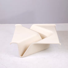 Lade das Bild in den Galerie-Viewer, fiarm space age coffee table by Franca Stagi &amp; Cesare Leonardi
