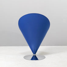 Lade das Bild in den Galerie-Viewer, rare Verner Panton VP01 B cone chair "Eistütenstuhl"
