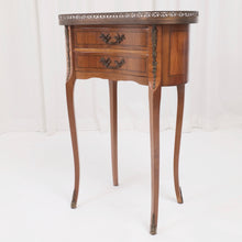Lade das Bild in den Galerie-Viewer, vintage french inlaid rosewood marquetery side table

